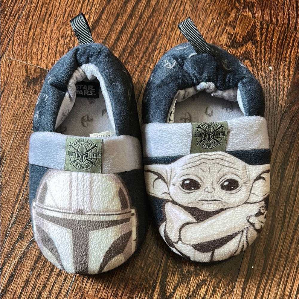 ✨4 for $10! Toddler Mandalorian Slippers